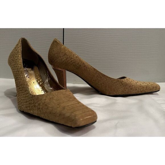 J Renee Beige Leather Suede Reena Square Toe High Heels Size 8.5W - Picture 2 of 6